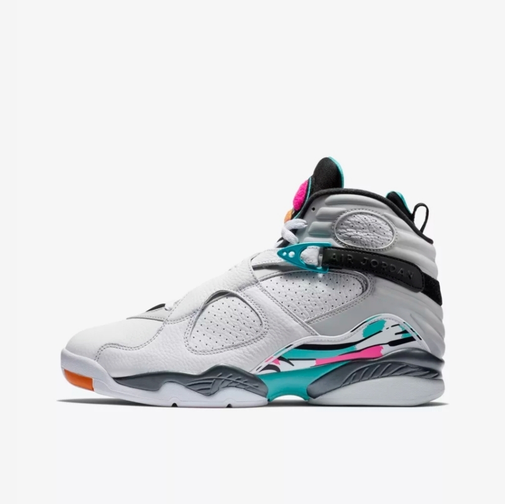AIR JORDAN VIIIWHITE/TURBO GREEN Size 6.5 Y (Big Boys Size)